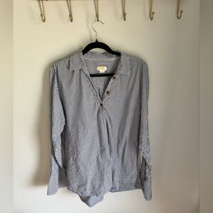 Anthropologie Navy and White Striped Women Shirt size X-Large 100% cotton